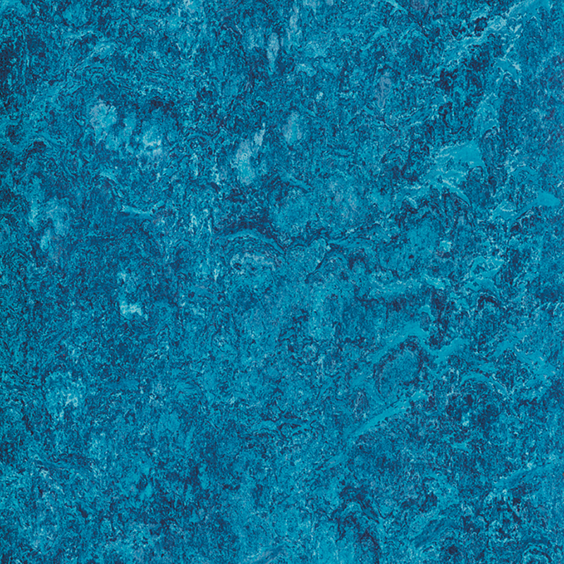 Fläckbeständighet och heterogena golv till låg kostnad